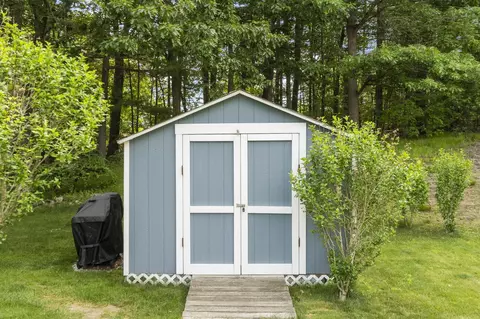 31 Tigertail Cir #R, Derry, NH 03038