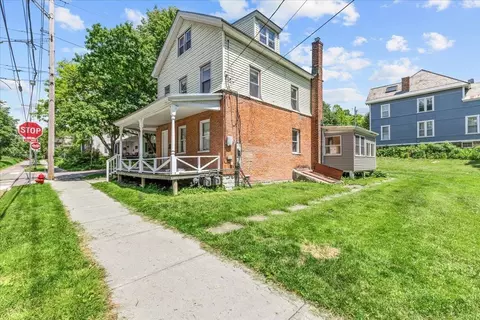 272 S Winooski Ave, Burlington, VT 05401