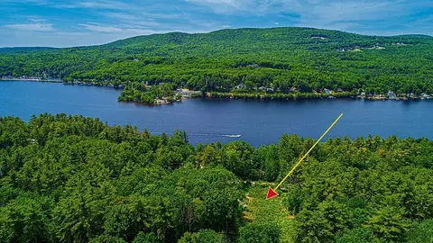 Sanctuary Lane #32, Alton, NH 03810