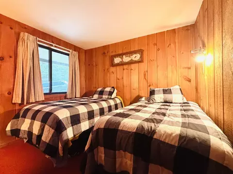 Bedroom - 8E Dover Green Loop #8E DOVER GREEN LOOP, Dover, VT 05356 photo 6 of 6