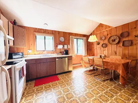 Kitchen - 8E Dover Green Loop #8E DOVER GREEN LOOP, Dover, VT 05356 photo 4 of 7