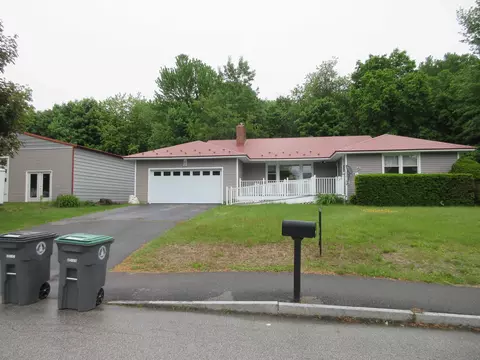 383 Rowe Ave, Pembroke, NH 03275