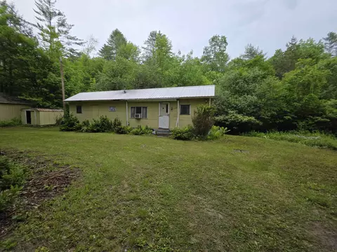 1144 Potash Brook Rd, Chester, VT 05143