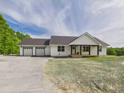 49 Old Mtn Turnpike Rd, Winchester, NH 03470