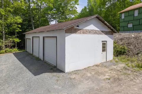 Exterior - 702 Route 30 N, Castleton, VT 05735 photo 2 of 7