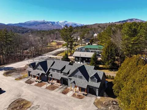 60 Landing Cir # -B, Stowe, VT 05672
