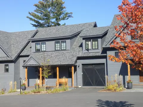 60 Landing Cir # -B, Stowe, VT 05672
