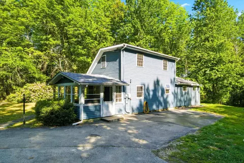 48 Mountain Rd, Bennington, NH 03442