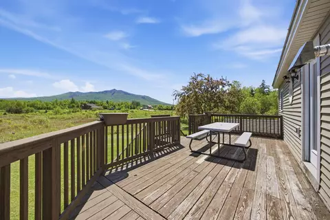 8 Israels River Rd, Jefferson, NH 03583
