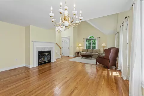 Living - 143 Hampton Mdws, Hampton, NH 03842 photo 3 of 6