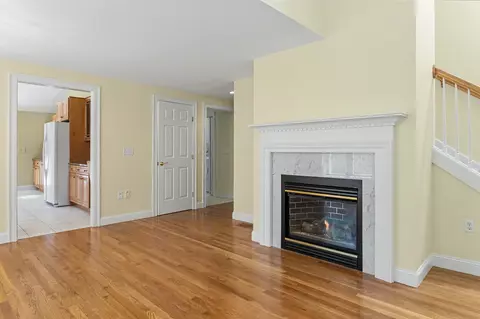 Living - 143 Hampton Mdws, Hampton, NH 03842 photo 6 of 6