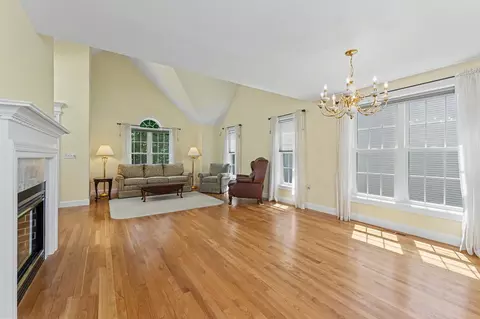 Living - 143 Hampton Mdws, Hampton, NH 03842 photo 2 of 6