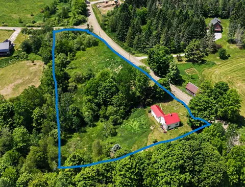 6872 Chester A Arthur Rd, Enosburg, VT 05450