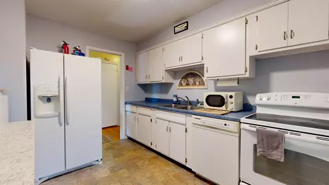Kitchen - 304 Stonybrook Dr, Williston, VT 05495 photo 1 of 1