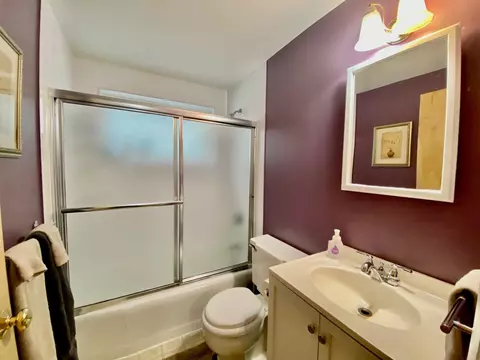 Bath - 304 Stonybrook Dr, Williston, VT 05495 photo 2 of 2