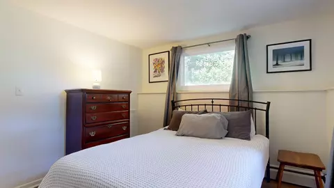Bedroom - 304 Stonybrook Dr, Williston, VT 05495 photo 3 of 3