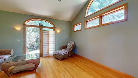 Living - 304 Stonybrook Dr, Williston, VT 05495 photo 3 of 5