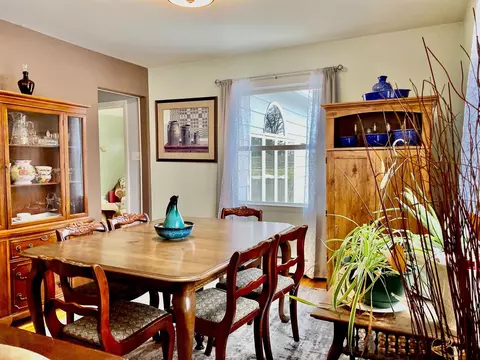 Dining - 304 Stonybrook Dr, Williston, VT 05495 photo 2 of 2
