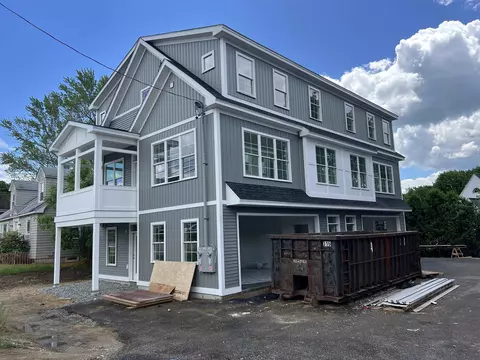 796 Central Ave UNIT B BACK, Dover, NH 03820