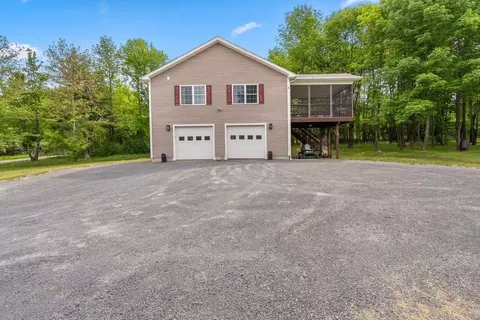 39 Ridgeview Rd, Fairfax, VT 05454
