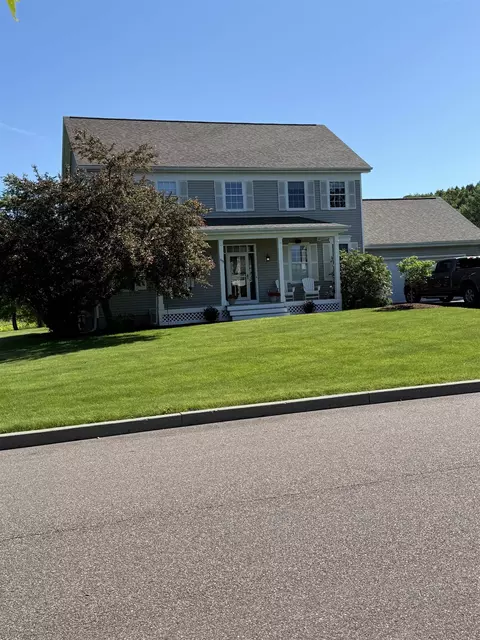 253 Barrett Ln, Williston, VT 05495