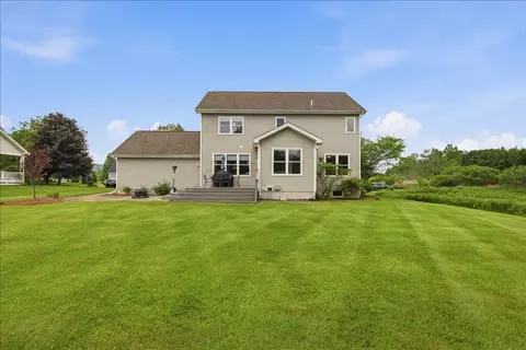 Exterior - 253 Barrett Ln, Williston, VT 05495 photo 5 of 10
