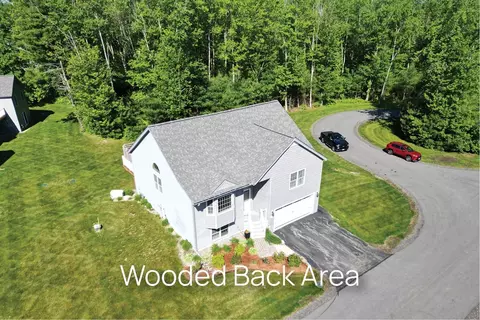 7 Northfield Rd, Atkinson, NH 03811