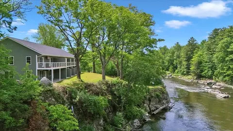 7 River St #4, Milton, VT 05468
