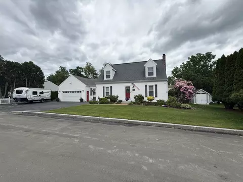 176 Stanton St, Manchester, NH 03103