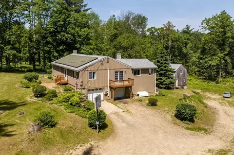 299 Middle Rd, Brentwood, NH 03833 photo 4