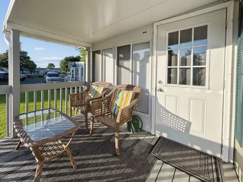 11 Eagle Ln, South Hero, VT 05486