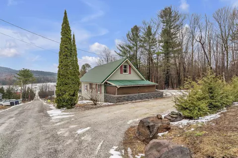 70 Shadow Ln, Hinesburg, VT 05461