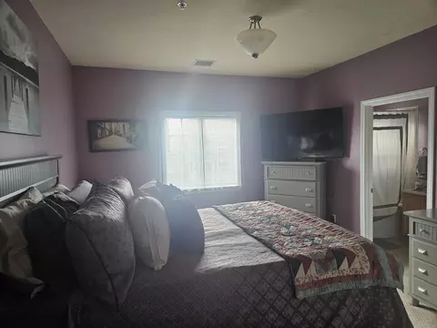 Bedroom - 7 F St #3, Hampton, NH 03842 photo 3 of 4