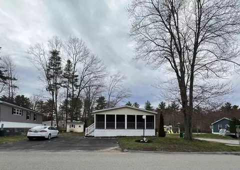 2 Lilac Dr, Rochester, NH 03867