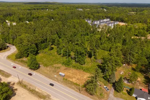 555 Calef Hwy, Barrington, NH 03825