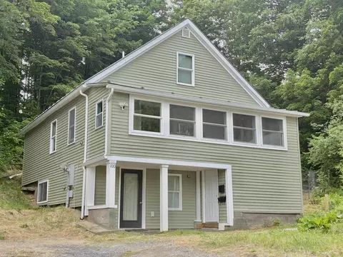 100 Parsons Ln, Northfield, VT 05663
