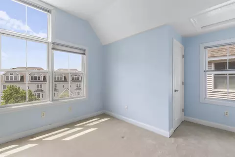 Bedroom - 23 Duston Ave, Hampton, NH 03842 photo 8 of 12