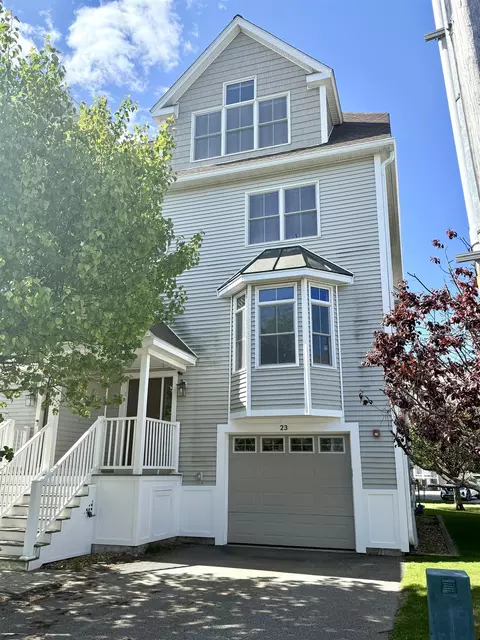 23 Duston Ave, Hampton, NH 03842