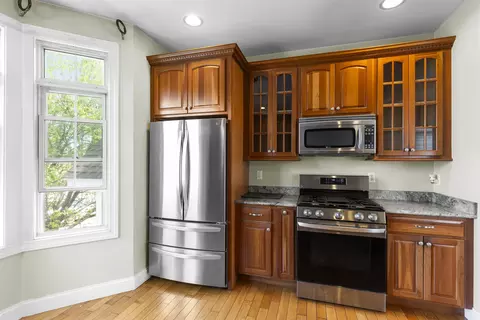 Kitchen - 23 Duston Ave, Hampton, NH 03842 photo 3 of 4