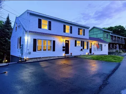 15 Watson St, Pittsfield, NH 03263