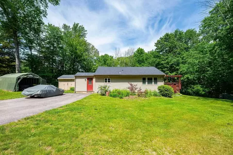 67 Dry Hill Rd, Rochester, NH 03867