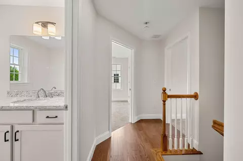Entry Way - 7 Violette Dr # A, Epping, NH 03042 photo 2 of 5