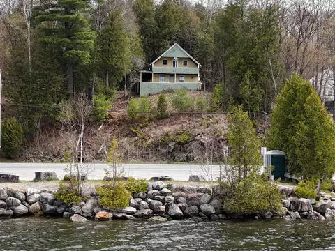 1761 Route 5a, Westmore, VT 05860