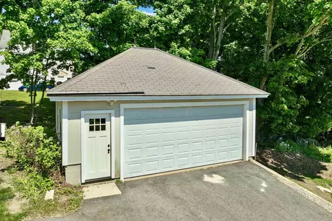 Exterior - 159 N Main St, Wolfeboro, NH 03894 photo 3 of 12