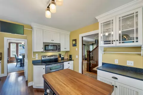 Kitchen - 159 N Main St, Wolfeboro, NH 03894 photo 4 of 6