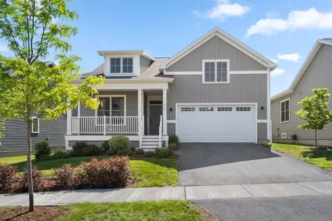 172 Two Brothers Dr, South Burlington, VT 05403