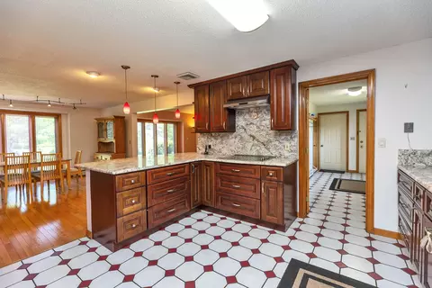 Kitchen - 8 Longview Dr, Bow, NH 03304 photo 3 of 4