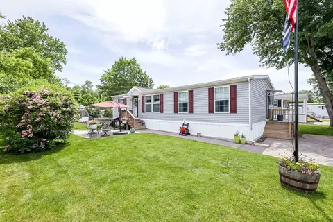 40 Hazel Dr, Concord, NH 03301