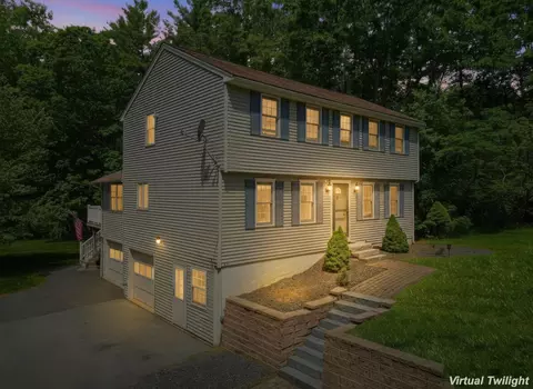 55 Kristin Dr, Derry, NH 03038