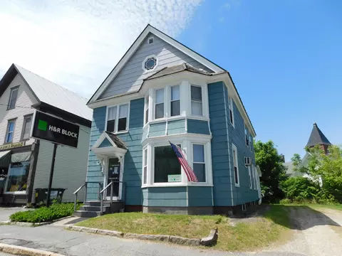 79 Central St, Woodsville, NH 03785